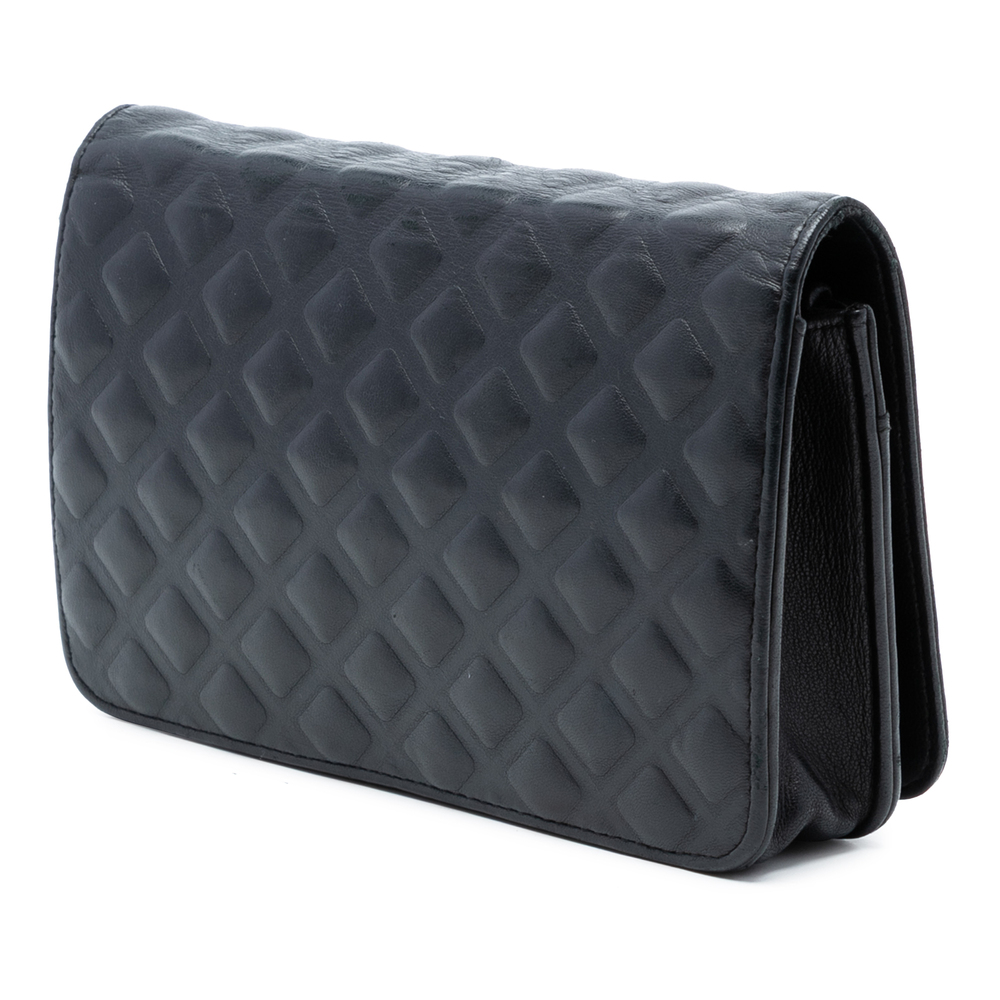 Pre-Loved Chanel CC Embossed Lambskin Diamond Wallet On Chain - Picture 2 of 8